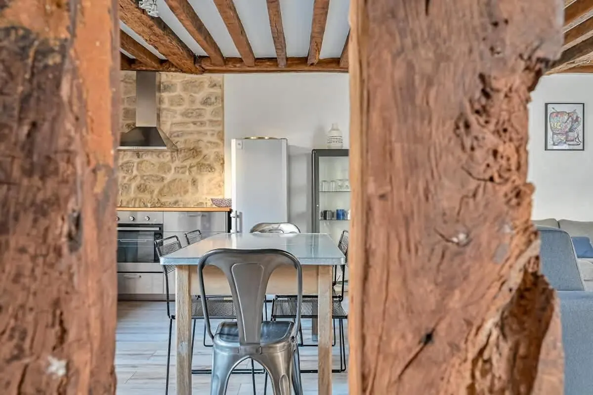 Grand 2 Pieces Typique Du Marais - Flat-Guest Apartment Paris